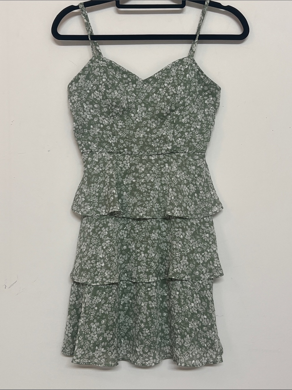🌞 By & By Sage Floral Tiered ruffle zip up Sundress w/Spaghetti Straps women S
